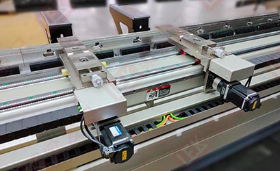 雙直線導(dǎo)軌伺服后擋指